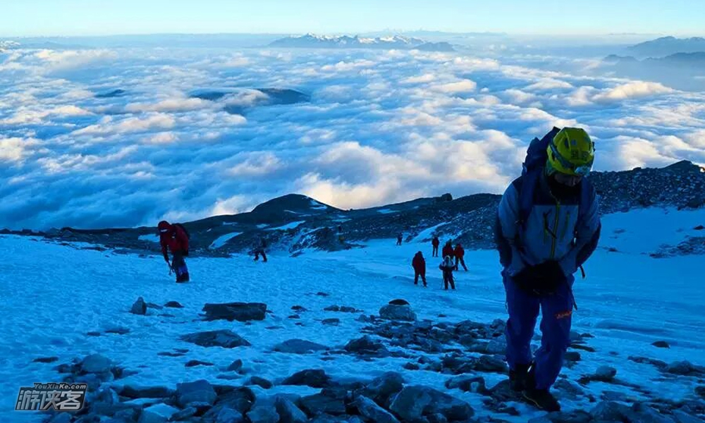 【雪山攀登 哈巴雪山】登顶5396米,挑战人生第一座入门级雪山,专业