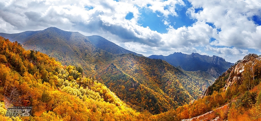 【坝上秋摄全景风光+仙境雾灵山】9-10月 金秋坝上五彩风光-全新万马奔腾-马踏水花日落驼影-雾灵山晨雾摄影 七日风光创作团(2017全新升级数量约300匹场景万马奔腾)