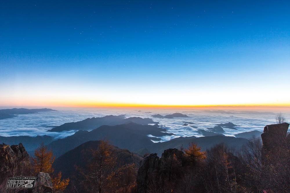 【坝上秋摄全景风光+仙境雾灵山】9-10月 金秋坝上五彩风光-全新万马奔腾-马踏水花日落驼影-雾灵山晨雾摄影 七日风光创作团(2017全新升级数量约300匹场景万马奔腾)