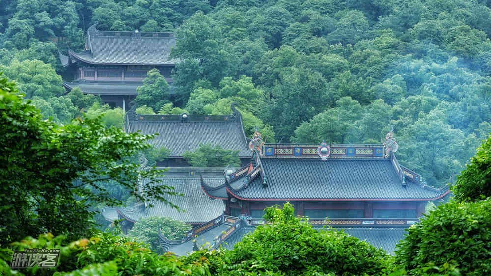 【当地玩乐·经典西湖】山水禅踪处,西湖秘境画扇描诗+灵隐寺参佛祈福+雷峰塔登高远眺,杭州1日游(4-15人VIP小团)(探索杭州系列)