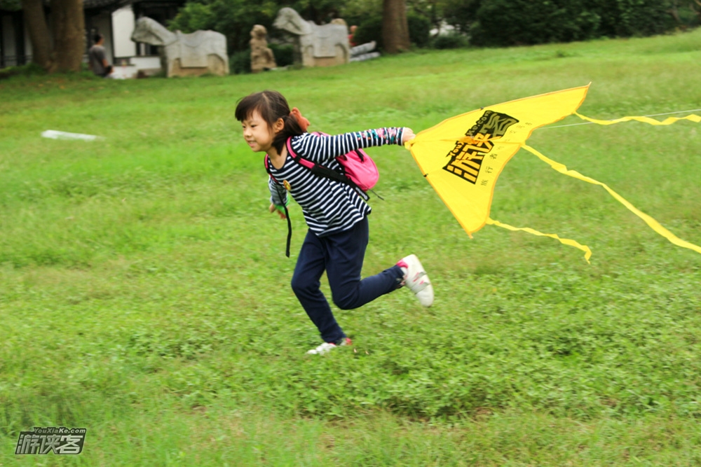 亲子·东山苜里峰 | 采橘子、放风筝,徒步赏太湖美景
