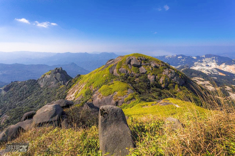 【秋染云髻山】12.16周六:云端发髻理红妆,穿越枫叶丛林,拿下油画里的山巅