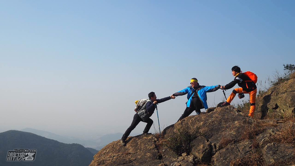【鸣鹤栲栳山】11月，漫步慈溪栲栳山，畅游千年鸣鹤古镇；体验栲栳山登山步道（单日休闲轻户外，亲子家庭也可参加）