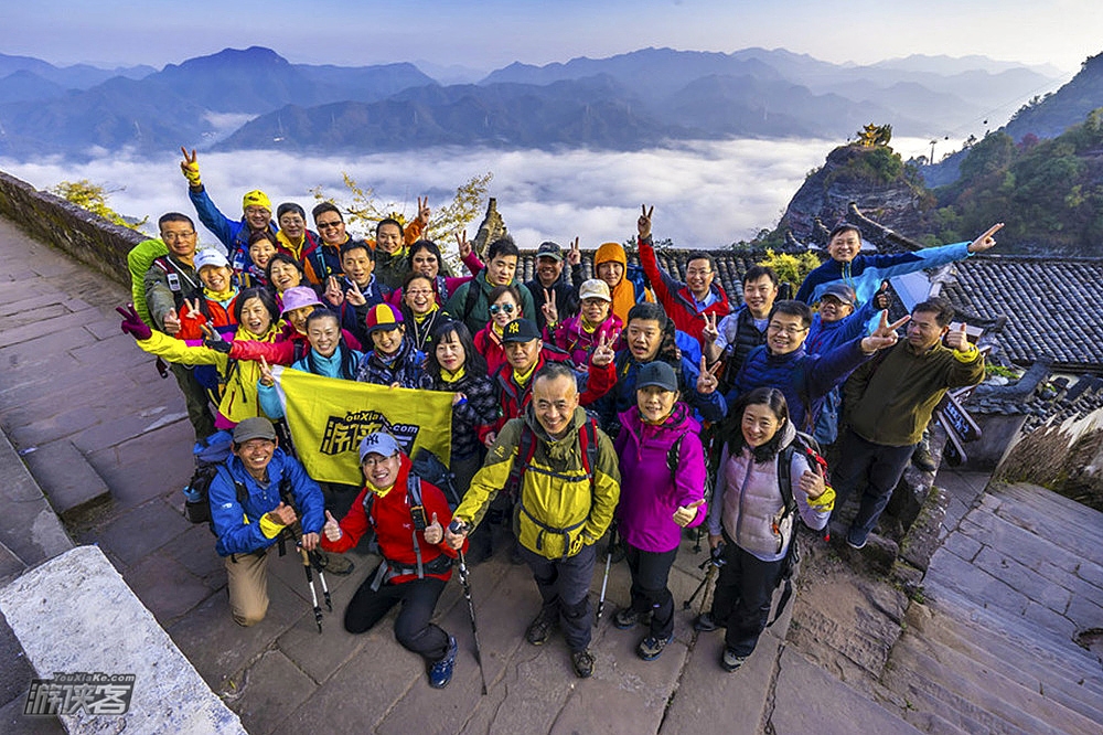 【仙境齐云山】金秋国庆假期,祈福圣地齐云山/千年古村南屏,感道韵仙风,赏丹霞山水,探黄山秘境,享风味人间!(3日皖南休闲轻户外)