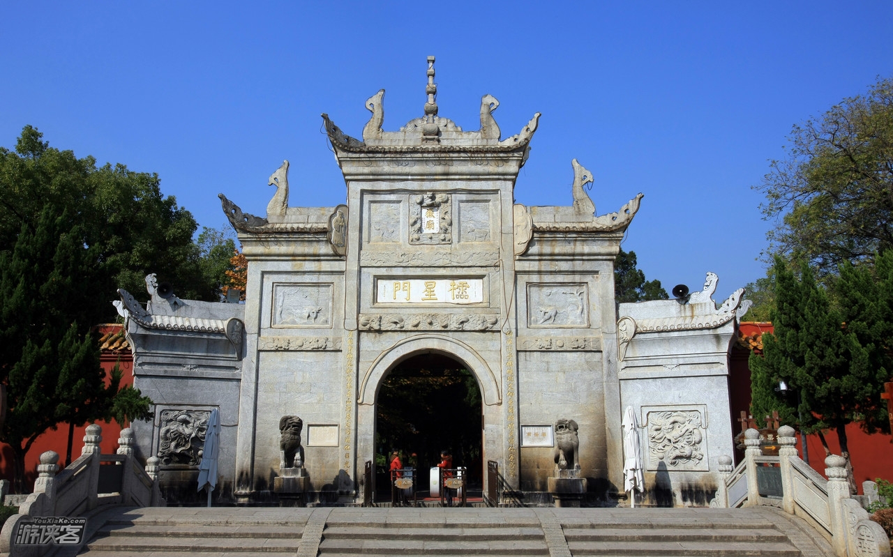 【当地玩乐·南岳衡山】2018全年计划,长沙集合,一人成行,南岳衡山+南岳大庙,登山祈福,索道上下山,衡山一日纯玩深度游!