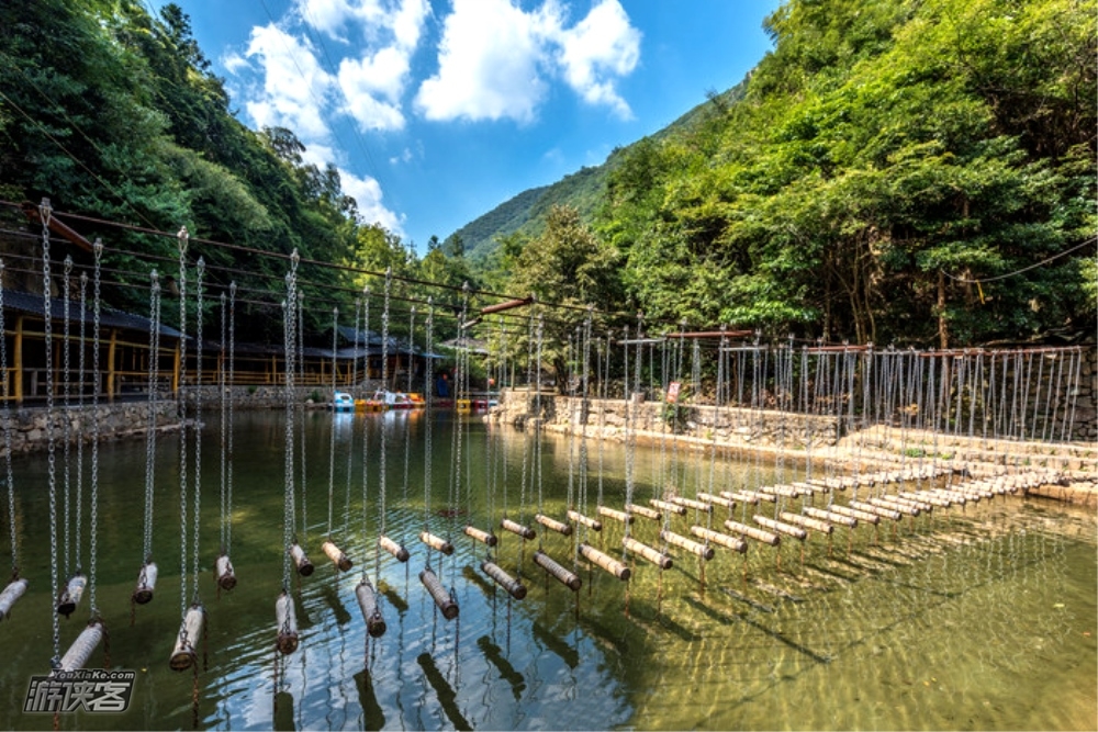 【特惠·西天目】4.15周日,漫步西天目,听禅源寺钟声,行走在火山大石谷的山野长廊中,惬意得享受春日的舒爽!