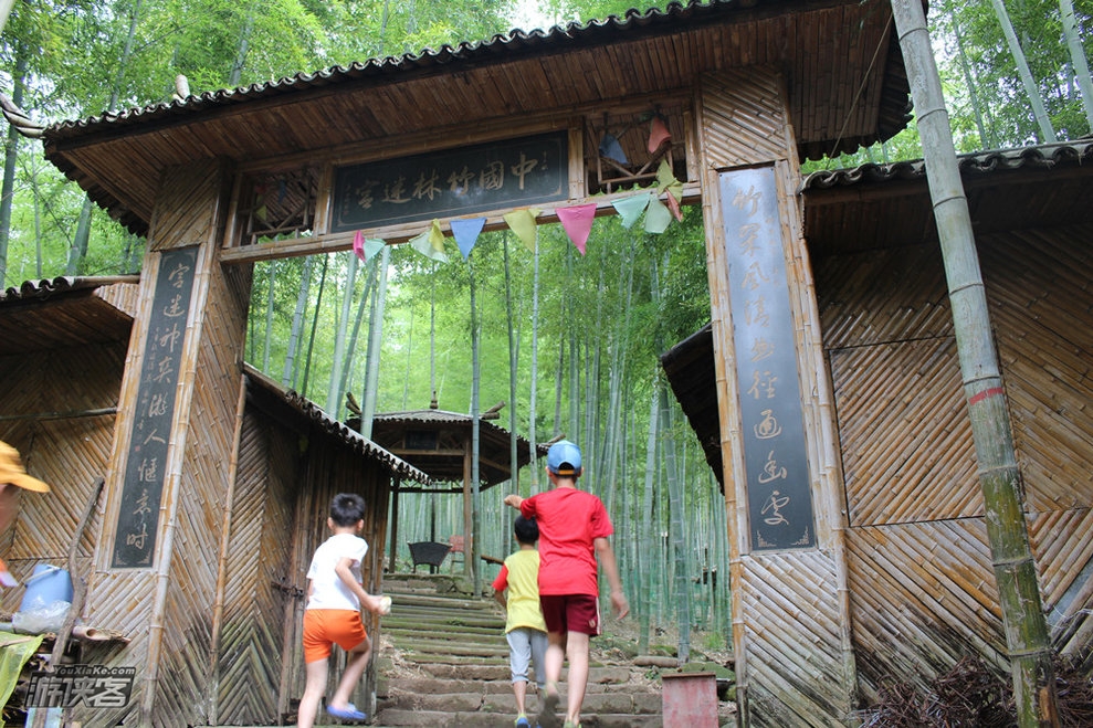 【游侠宝贝·夏日冲浪】7-8月, 清凉暑期——趣味徒步、竹林迷宫、亲子冲浪、DIY水饺、彩绘竹蜻蜓、竹器音乐节!(1日含餐)