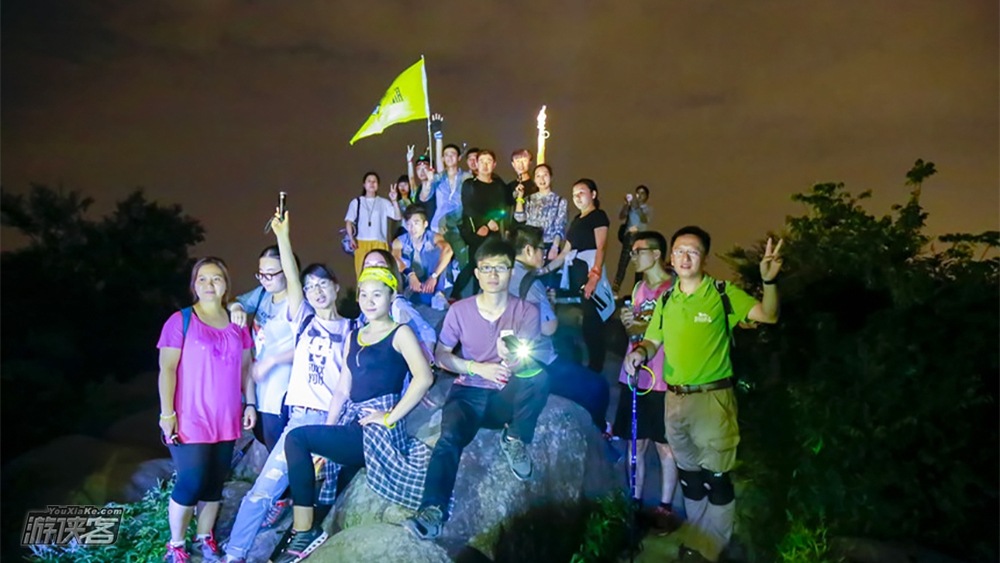 【雾都夜游侠】12.25周三晚,夜爬壹华里,走森林步道探问天石,鸟瞰夜色下的山城重庆!!这个圣诞,让我们屹立山野!!(第70期)
