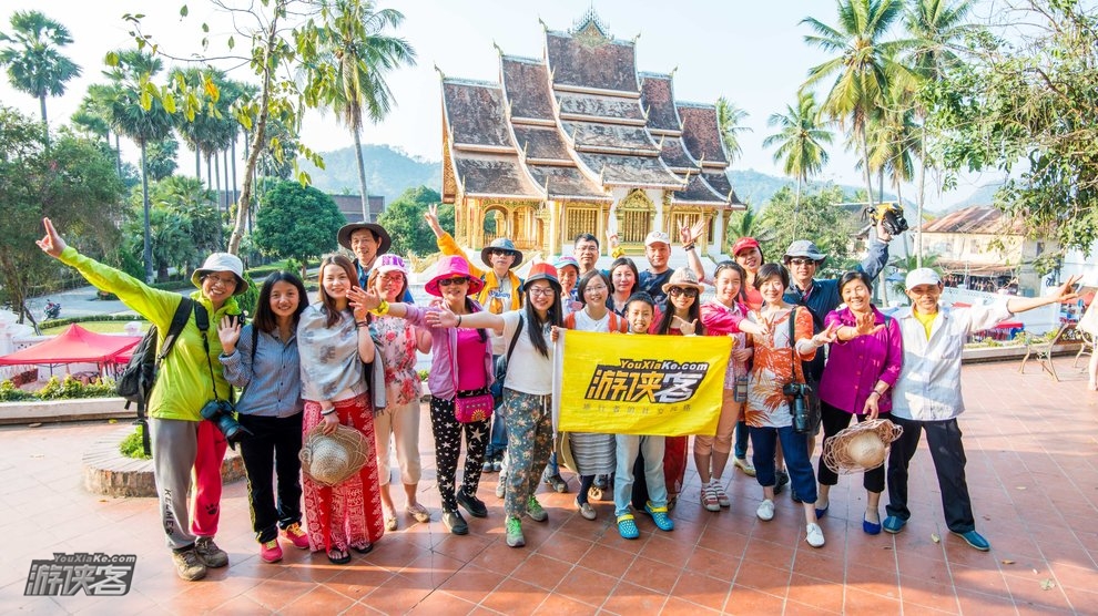 【别YOUNG之旅 · 酷玩老挝】2019昆明直飞;世界文化遗产琅勃拉邦-千年传承布施体验-古城寺庙CITY WALK-小九寨光西瀑布-户外天堂万荣-南松河轮胎漂流-畅游蓝色潟湖-万象凯旋门,7日6晚动感之旅