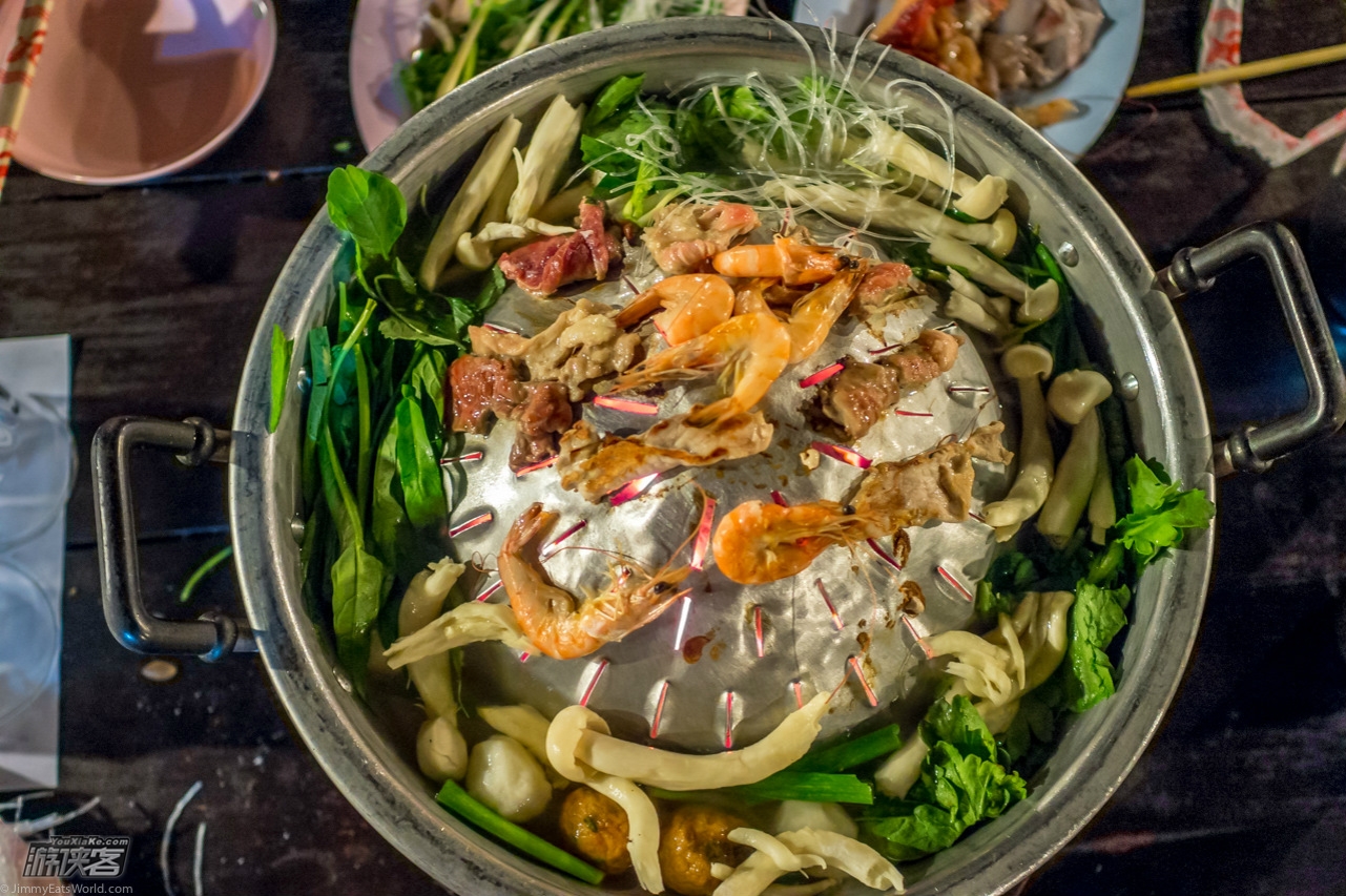 【别YOUNG之旅 · 酷玩老挝】2019昆明直飞;世界文化遗产琅勃拉邦-千年传承布施体验-古城寺庙CITY WALK-小九寨光西瀑布-户外天堂万荣-南松河轮胎漂流-畅游蓝色潟湖-万象凯旋门,7日6晚动感之旅