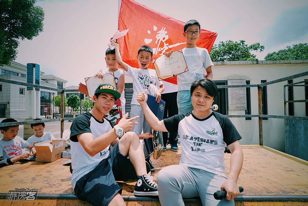 【运动要潮玩·城市滑板】全年计划,滑板速成课,江苏省队队员带你玩转滑板,30min教学+30min自由练习,1小时pick一项酷炫新技能!(1人成行,提供装备,儿童也可报名!)