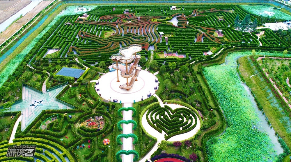 【游侠宝贝·梦幻寻鹿】4.5-6清明假期,勇闯吉尼斯树篱迷宫,玩矩阵蹦床+幻影卡丁车,深入中华麋鹿群喂食“四不像”,探寻“爱丽丝梦境”,穿越“荷兰”奇葩花海(2日休闲)