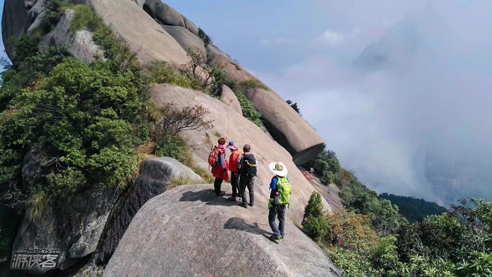 【征途·灵山中台峰+天梯峰】2019,挑站江西灵山最强虐线:中台峰+天梯峰;登顶灵山最高峰天梯峰。过瘾的攀爬,巨石上的跳跃(杭州出发,虐爽3日游)