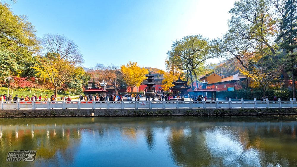 废【南京秋色·栖霞山】特期11-12月,栖霞山红枫节,赏江南秋色,访千年古刹,从凌云栈道到始皇临江,后山秘境寻小众红叶林。(2-10人VIP团)