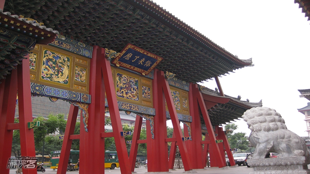 【探索西安·西仓老街】西安City Walk,老西安人日常逛档子,本地人的私藏美食线路(都城隍庙-洒金桥-西仓老街-高家大院)品味美食/赏皮影戏2-10人VIP小团