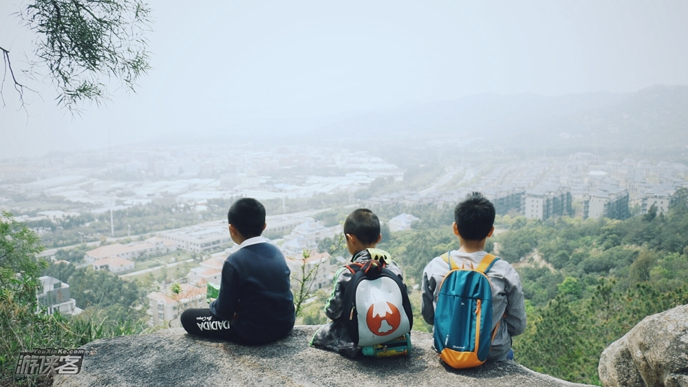 【游侠宝贝 · 亲子登山】6.16周日,云顶岩小越野,学习登山杖使用技巧,体验帐篷用法,野外自救绳结使用,对讲机使用,寻老鹰找松鼠,徒步登顶眺望金门(半日)