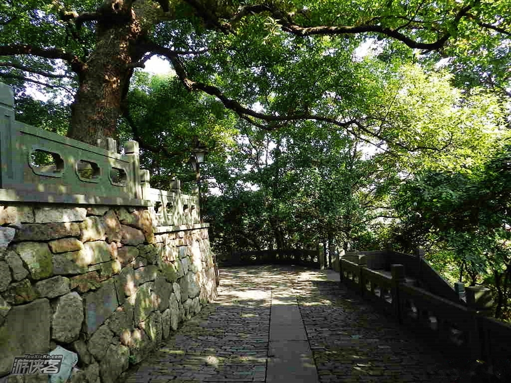 【免费-游侠夜爬】4.24周三晚, 吴山天风-江湖汇观亭-大井巷-吴山天风,城隍山大环线,报名参与可送周边游!(第483次夜爬)