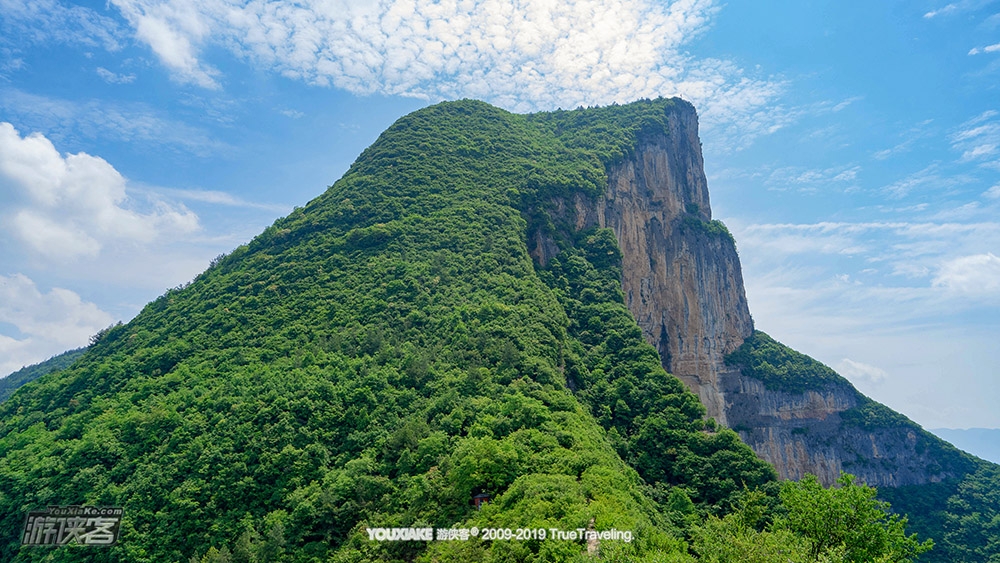 徒步三峡之巅|1.5日跟着国家地理去旅行