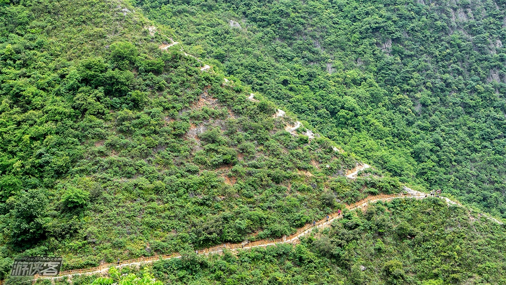 徒步三峡之巅|1.5日跟着国家地理去旅行