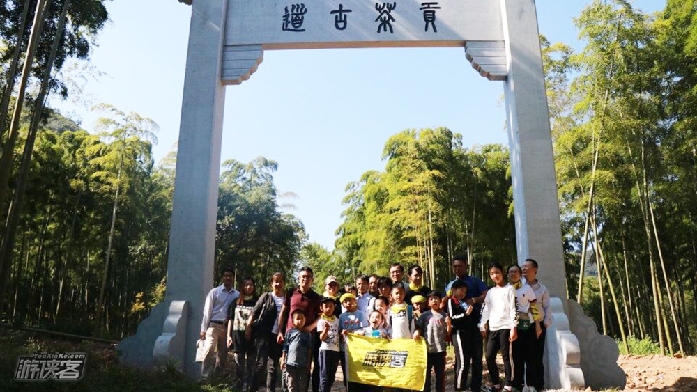 【成行·荒野求生】10.5单日亲子,溪戏水摸鱼抓龙虾,大锅灶烧龙虾大餐,打石生火,手做弓箭,徒步贡茶古道,宜兴到长兴的神奇穿越之旅!(连续2年单日冠军,确定成行!)