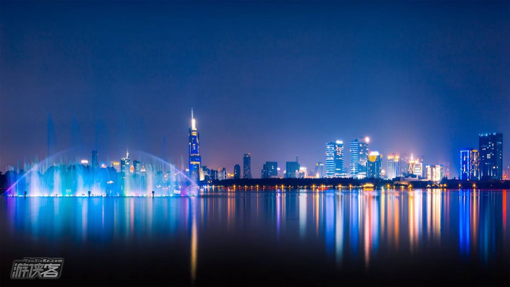 【下班去哪儿·夜行】6-8月,周三晚,与有趣的小伙伴一起,走街串巷,夜行金陵,踏十朝历史文化,赏古都风情夜色。(免费活动)