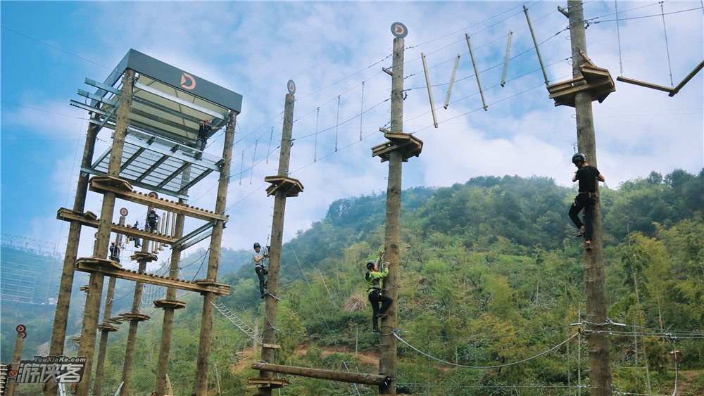 【体验莫干山 · Discovery探索极限主题公园】探秘Discovery基地！浪漫热气球、极限攀岩、夏日露营等，极限体验主题公园一次玩转！