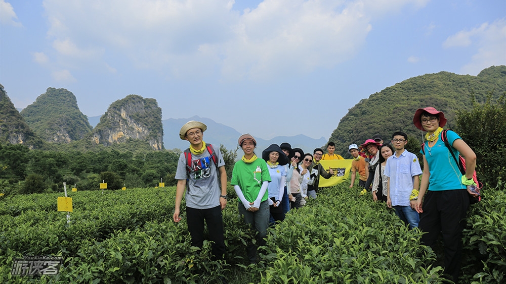 【探索·英西】10.26-10.27周末:体验全国唯一的暗河漂流,品尝黄花特色美食,茶园徒步、峰林骑行,置身在蓝天、青山、碧水间,回归大自然!