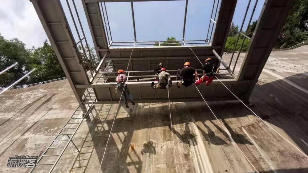 【户外学院·绳降攀岩+急救+绳结教学】10.20,萧山救援大队近距离接触,绳降攀岩+急救技能+绳结教学,技术线入门必选,户外进阶培训课堂