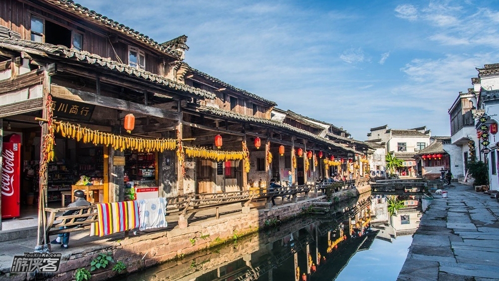 【年味醉徽州·古道过大年】确定成行，1.26-28正月初二到初四，新年登山步步高升，迎新春徒步徽杭古道，打年货游览古村唐模，共舞鱼灯会，共进年猪宴，共品黄梅戏，共赴徽州年