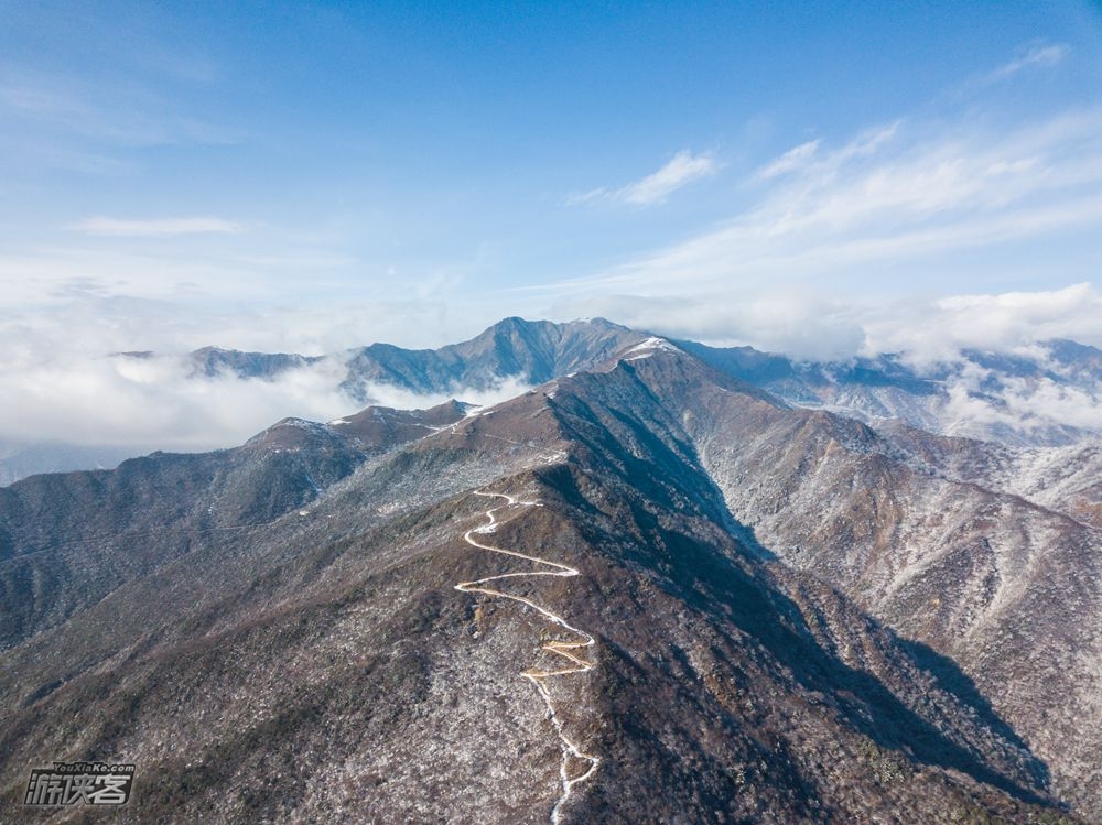 向山巅·什达格丨龙年爬龙山 观雪山云海胜景