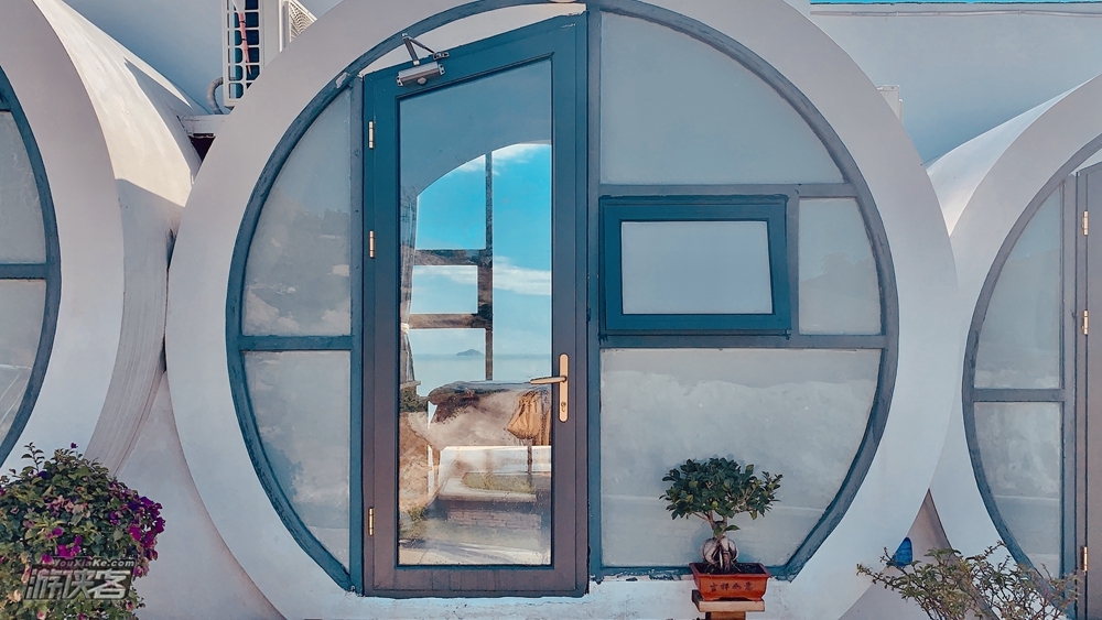 【TubeHouse · 大嵛山岛】入住悬崖上12星座管屋,睡在海上醒在日出,游大小天湖万亩草甸,市区-海岛民宿车接送,船票景点门票一价全含,2天1晚自由行