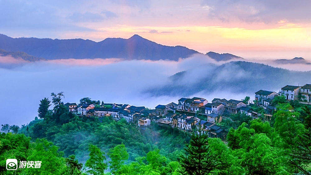 【小车旅行·徽州古村】2-6人小车团，南屏/木梨硔/西溪南/祖源，风味人间徽州菜+徽式下午茶，漫步云端古村，绿意枫杨林，南屏古祠堂，舒适/精品住宿可选（2日/3日）