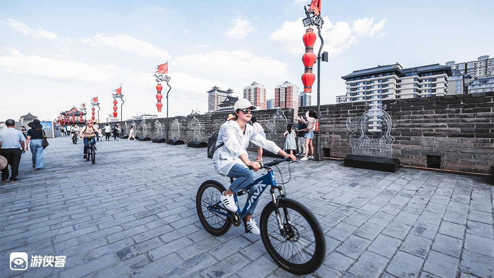 【西安随心飞】1人即可成行,2天1晚半自由行,接机后直达兵马俑,搞定一票难求的陕西历史博物馆门票+兵马俑门票,可选择单讲解服务,赠送接送机,入住钟鼓楼附近酒店,方便出行!
