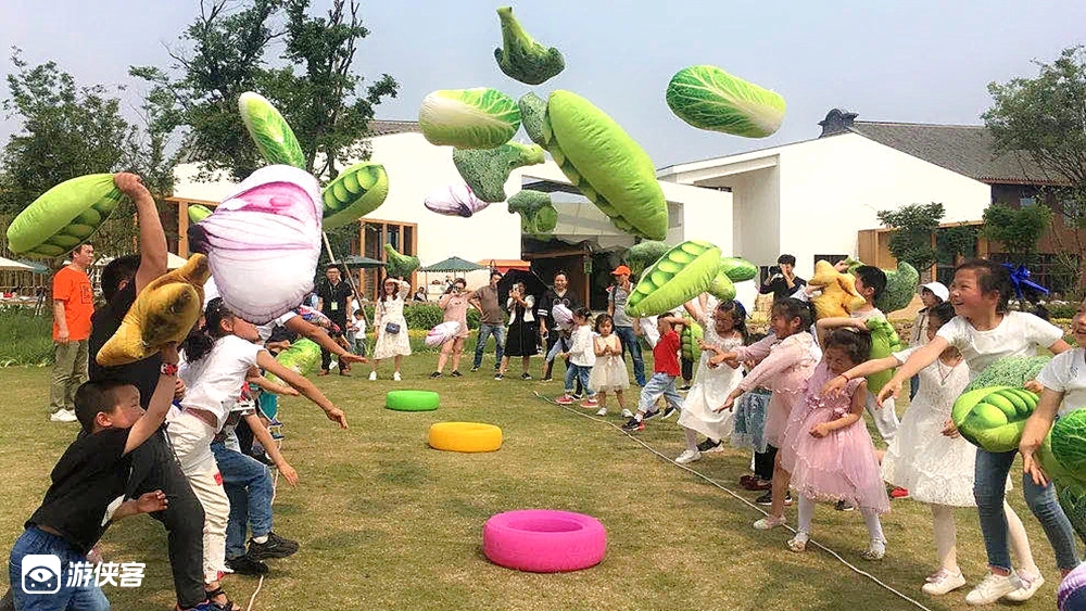【游侠宝贝·农场奇遇记】10.31万圣节,植物大战僵尸农场,亲子捣蛋派对,变身小萌鬼,万圣花灯秀/南瓜工坊DIY/贪吃鬼讨糖/和小僵僵快乐游园,搞怪大联欢(单日自驾)