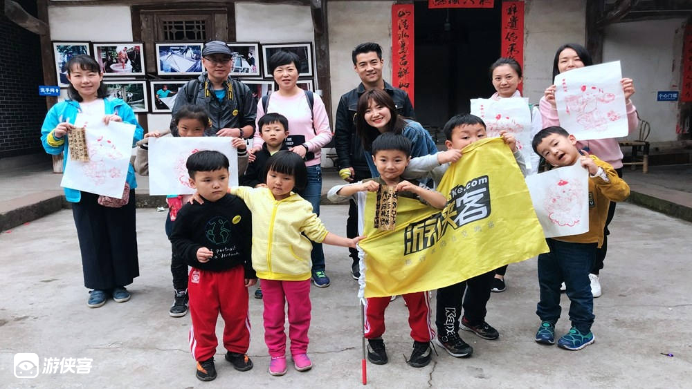 【亲子游学·古法造纸】10.2/10.5，走进夹江纸厂，体验古法造纸5大环节，探访峨眉山农夫山泉基地，做大自然的搬运工，亲子休闲游学一日游（含午餐）