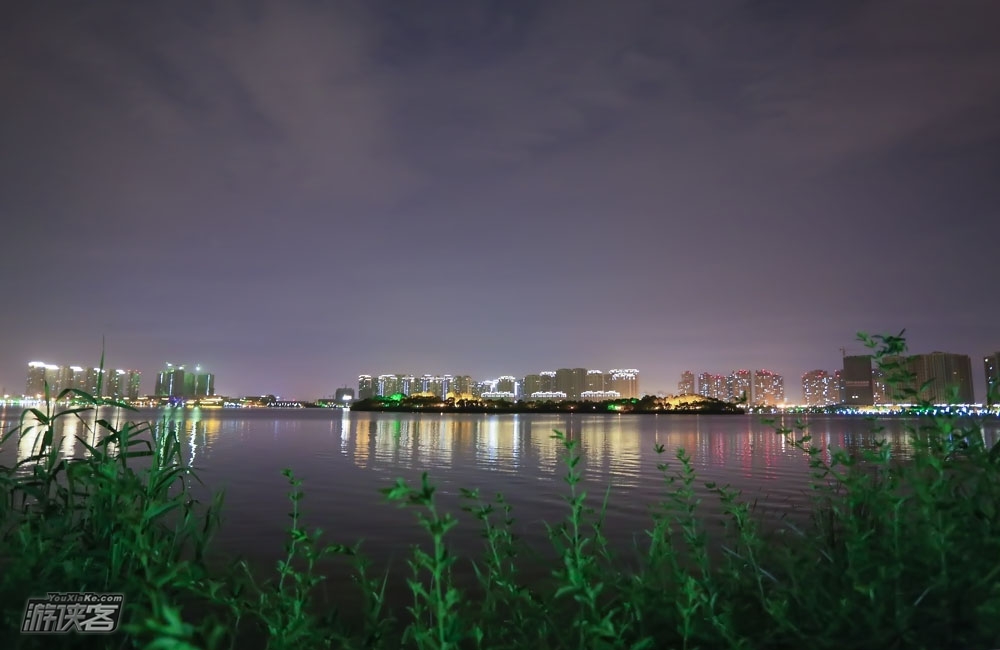 目的地介绍 尹山湖位于苏州城区东南角,西邻吴中市区,北靠苏州工业