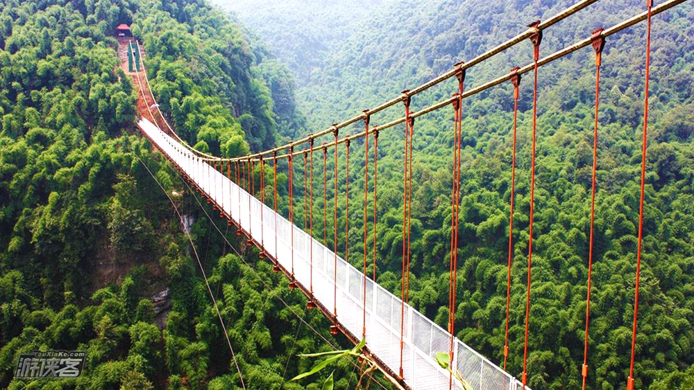 1周日 打卡抖音网红玻璃栈道 休闲平乐古镇,玩转金鸡谷(玻璃栈道 峡谷