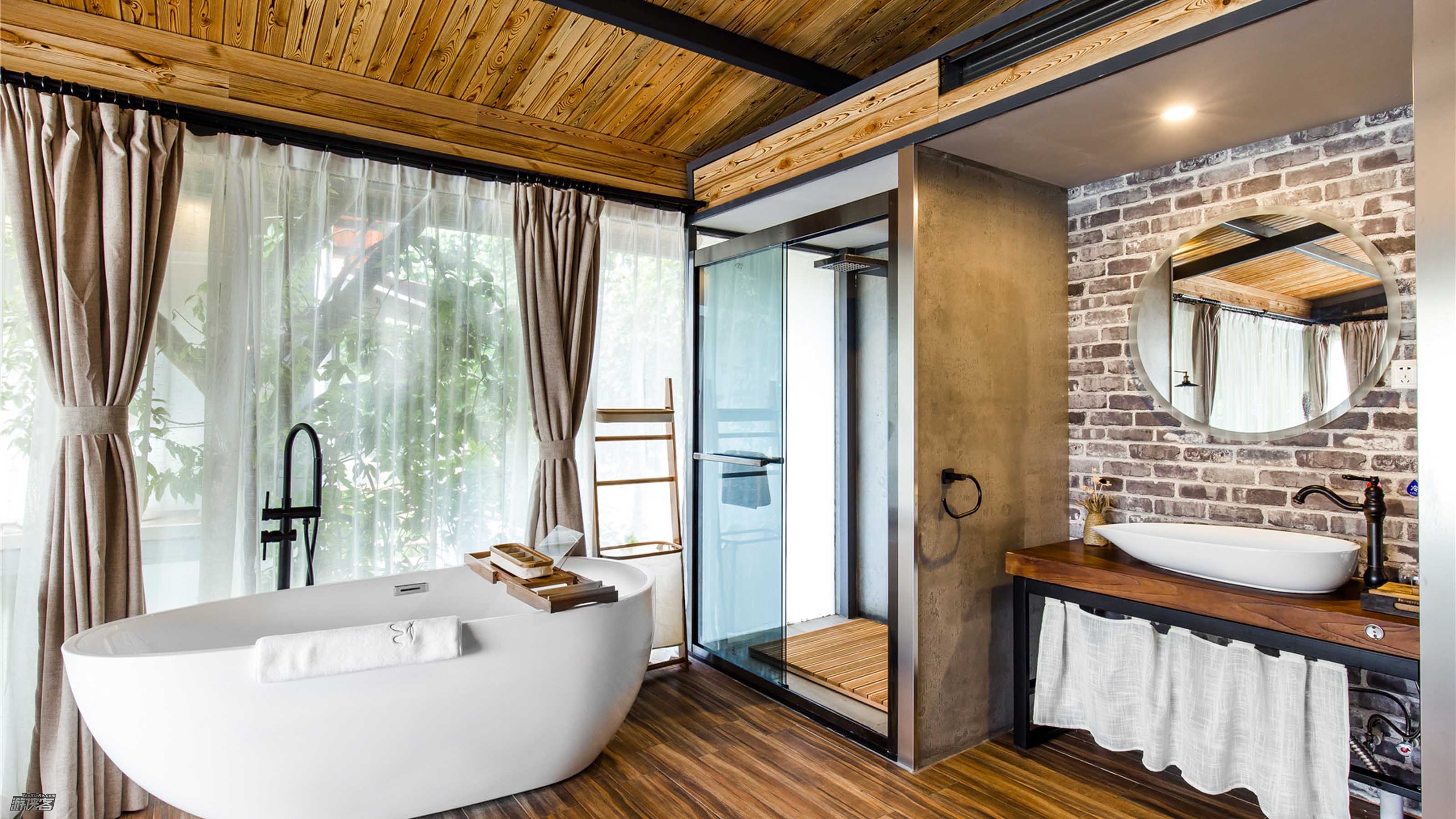 各种风格别墅,大浴缸 富含硒的温泉水浴 户外温泉游泳池,桂林阳朔轻奢