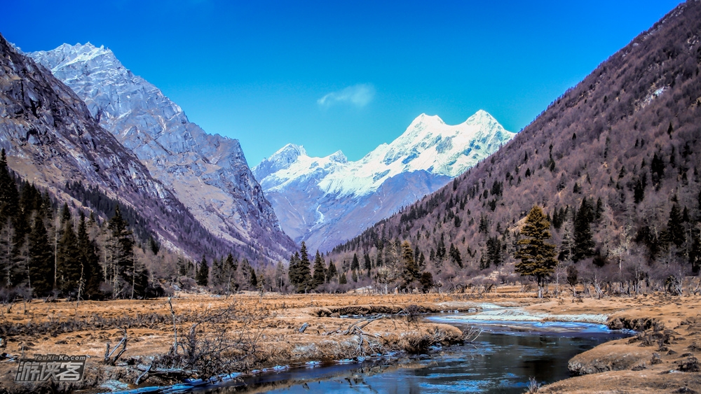 春雪之末,夏艳之凉,秋色之漫 体验雪山攀登的入门技术,四姑娘山三峰