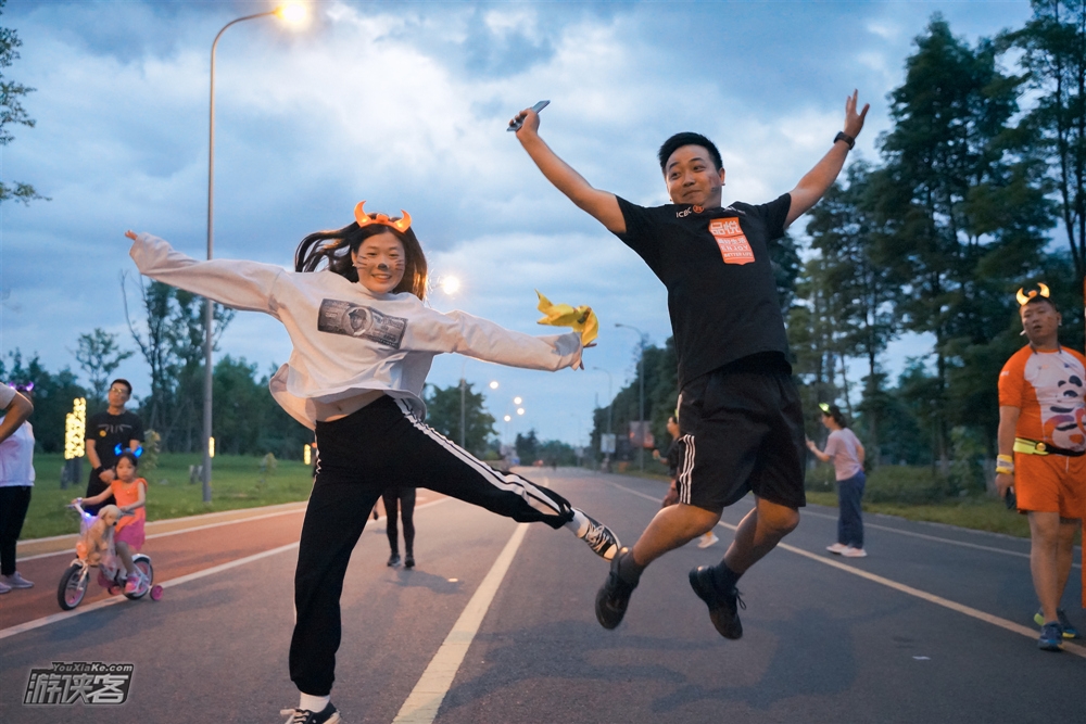 20就愛你!週五晚,和你一起跑過最閃耀最有愛的5km!