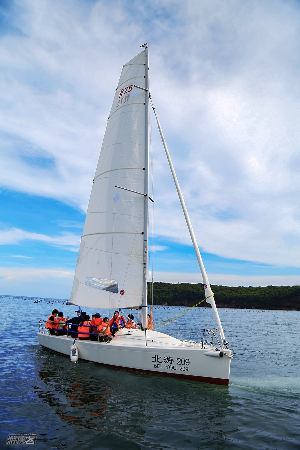 【北海涠洲岛帆船出海】帆船出海体验 / 游艇火山口观光 / 涠洲岛深度