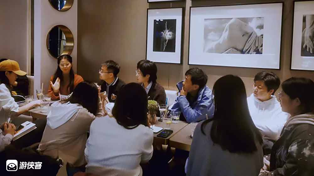 【读书散疫·线上读书分享会】4.29周五晚上19:00,一起来分享治愈系读物吧!逃不掉的坏情绪,我们应该如何去治愈?感受到困扰和焦虑时,相信书籍也能给我们带来力量!