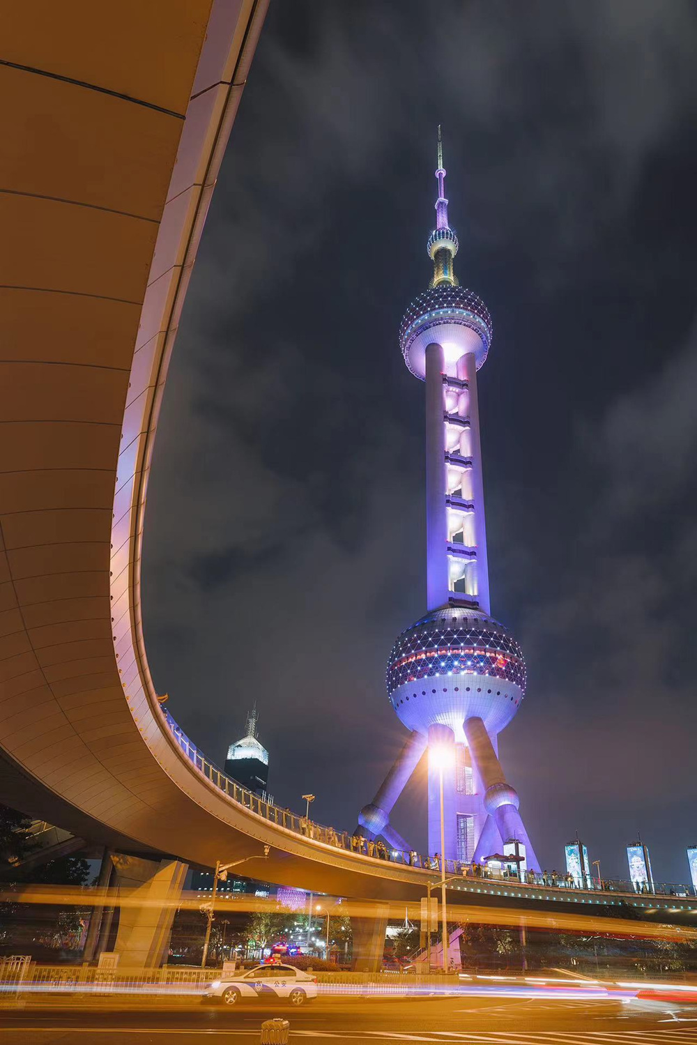 【华为x游侠客City Photo · 外滩浪漫日落 】2022城市漫游摄影大赛启动|打卡浦美日落剧场,见证外滩点灯瞬间|轮渡过江尽享魔都三件套|步道穿越发现黄昏下的惊喜