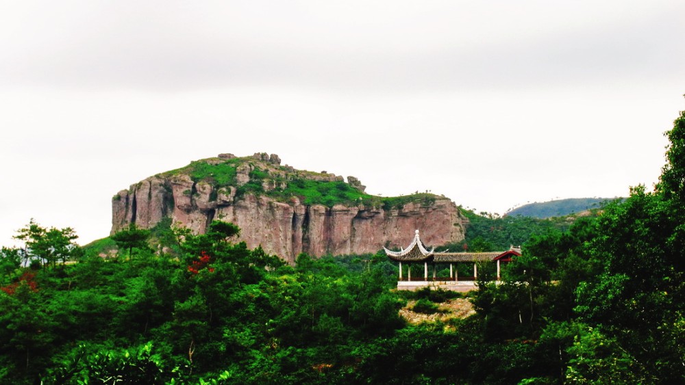 【风情台州·从三门到神仙居】假期限定，三门小众渔村，享受悠闲沙滩落日，徒步桃江十三渚，穿越紫阳老街，感受如梦似幻神仙居（三天两晚，经典休闲游）