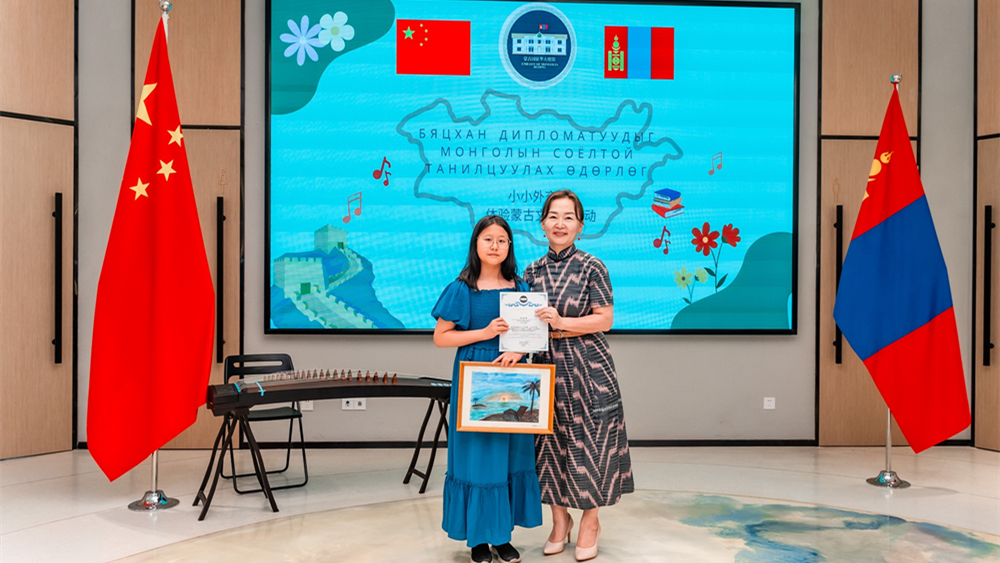 【游侠宝贝·小小外交官】走进各国大使馆,精彩活动体验世界各国文化,与外交官面对面交流提升应变能力,外交场景提高英语口语水平,才艺展示提高自信心,潜移默化提升全面素质