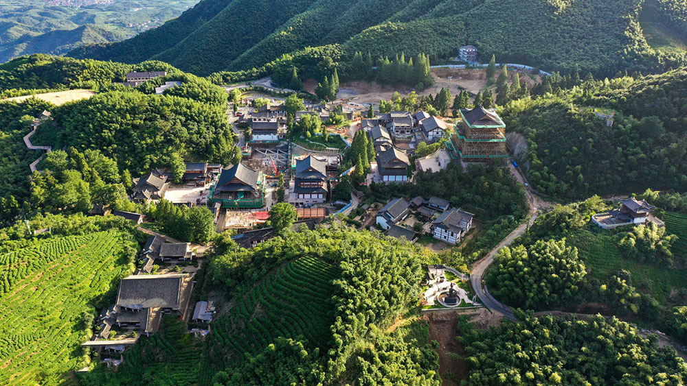 径山·祈福 | 竹林古道蜿蜒，寺庙钟声悠扬 