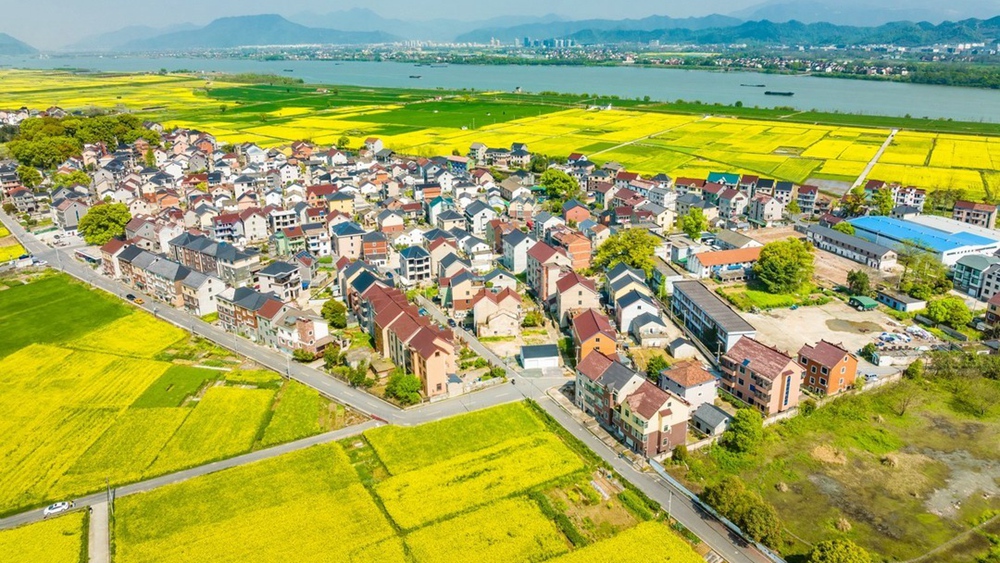 亲子·地心探洞丨清明双洞奇遇探险，油菜花海踏春~