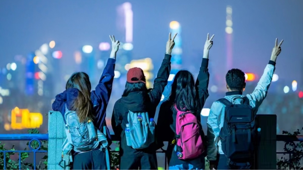 夜爬 | 白云山夜爬，交友、观羊城夜景（171次）
