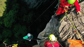 乐业天坑探洞 | 速降地心徒步,秘境浩坤湖5日