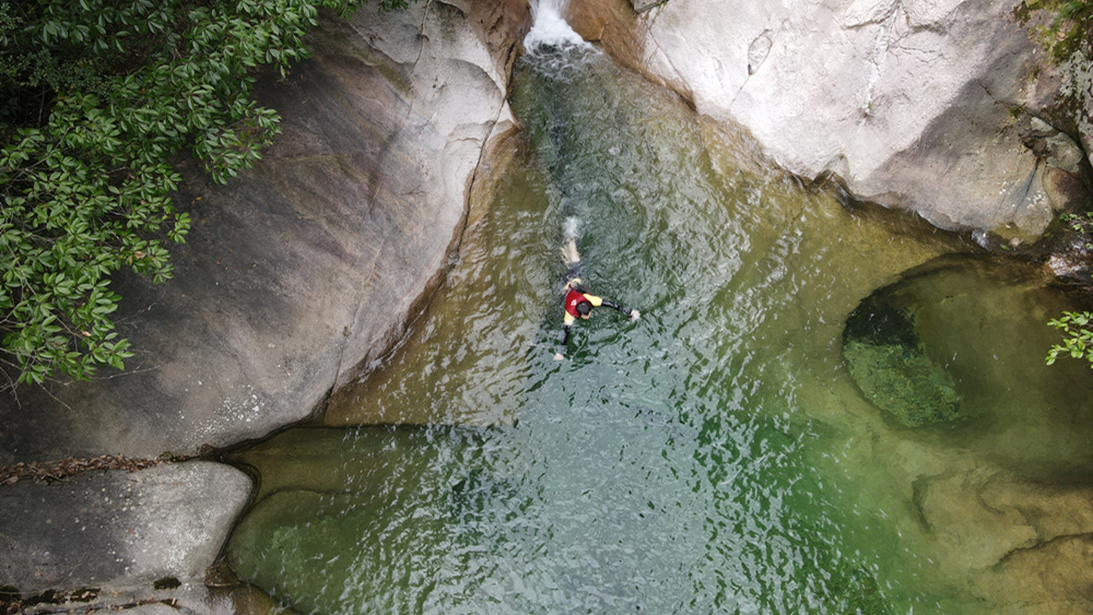 溯溪新线·清凉秘境   水清，深潭，瀑降，攀石！
